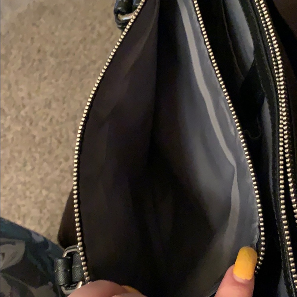 Authentic Coach Purse. - Picture 3 of 3